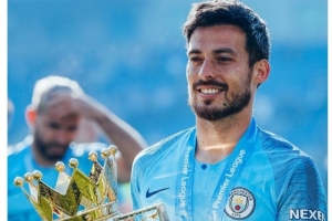 云开体育-15年前的今天大卫-席尔瓦加盟曼城，效力10年斩获14冠