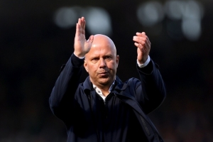 云开体育官网入口-斯洛特：英超比往年更强，维拉差点翻盘和曼城一样金钱无限的巴黎