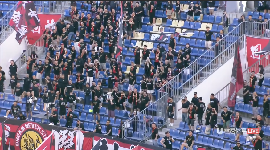 👀陕西联合以下克上击退三镇，众多现场球迷见证主队晋级